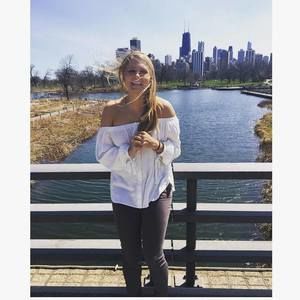 Meet your Posher, Amanda